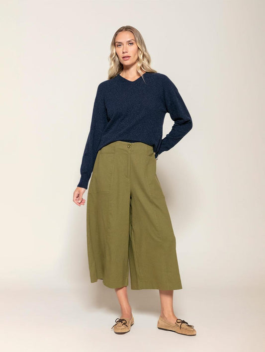 Blusa com decote em V em fio pluma exclusivo Biamar