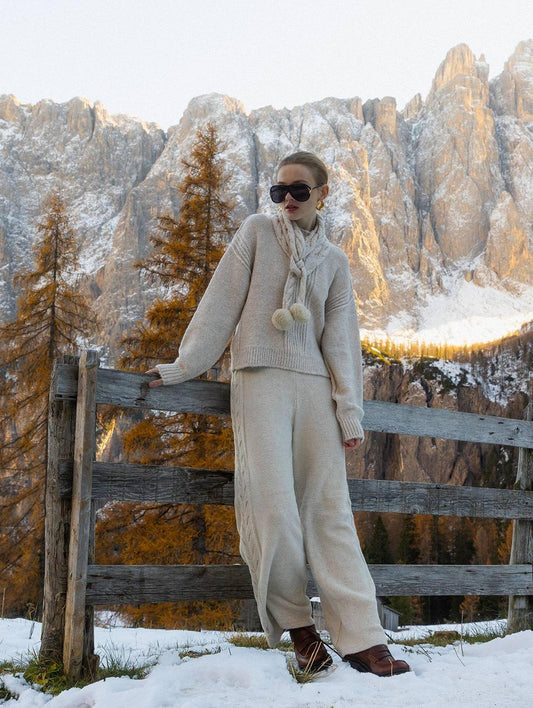 Calça reta em tricô com detalhe de trança lateral Biamar